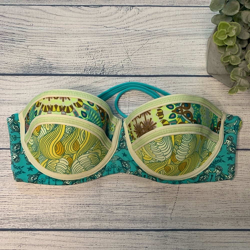 Maaji bandeau bikini and ruched bottom Sz L🔆 EUC
